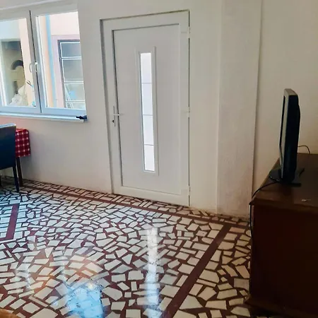 Apartamento Nina Negotin