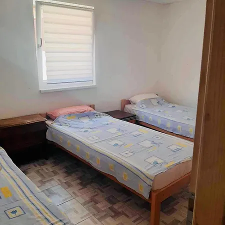 Nina Apartament