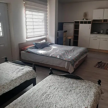 Nina Apartment *