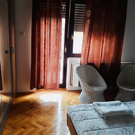 Nina Апартаменты *