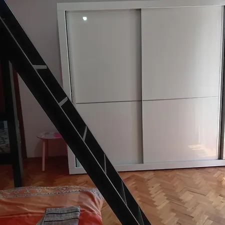 Apartment Nina